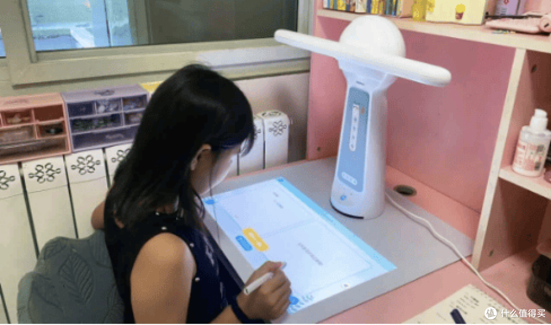 ai智能学习台灯哪个品牌好用?爱宾果宾果智慧光护眼辅导两不误!