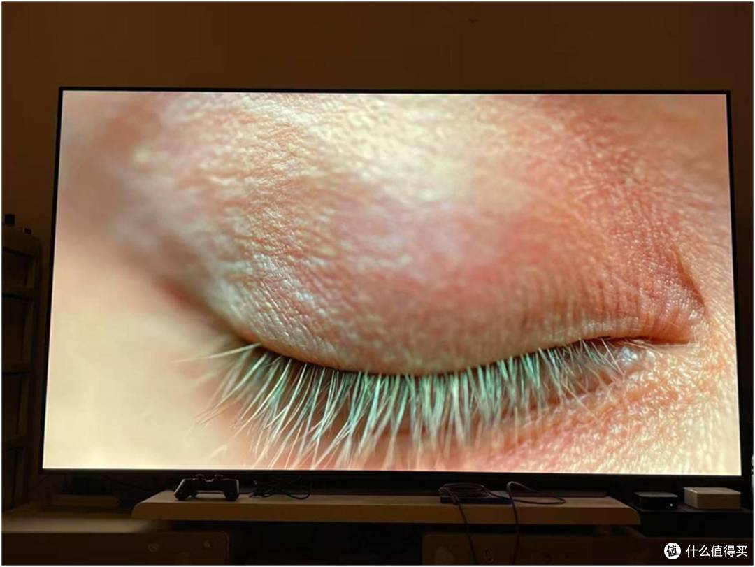 家用高清投影仪怎么挑最靠谱?当贝S7UltraMax亮度黑度双问鼎