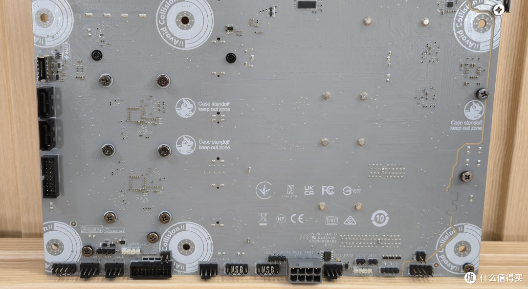 MSI MAG X870E Tomahawk MAX Wifi PZ 评测
