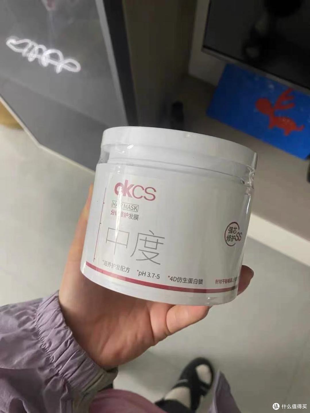 家人们谁懂啊！烫染3次后的头发真的像一把枯草😭