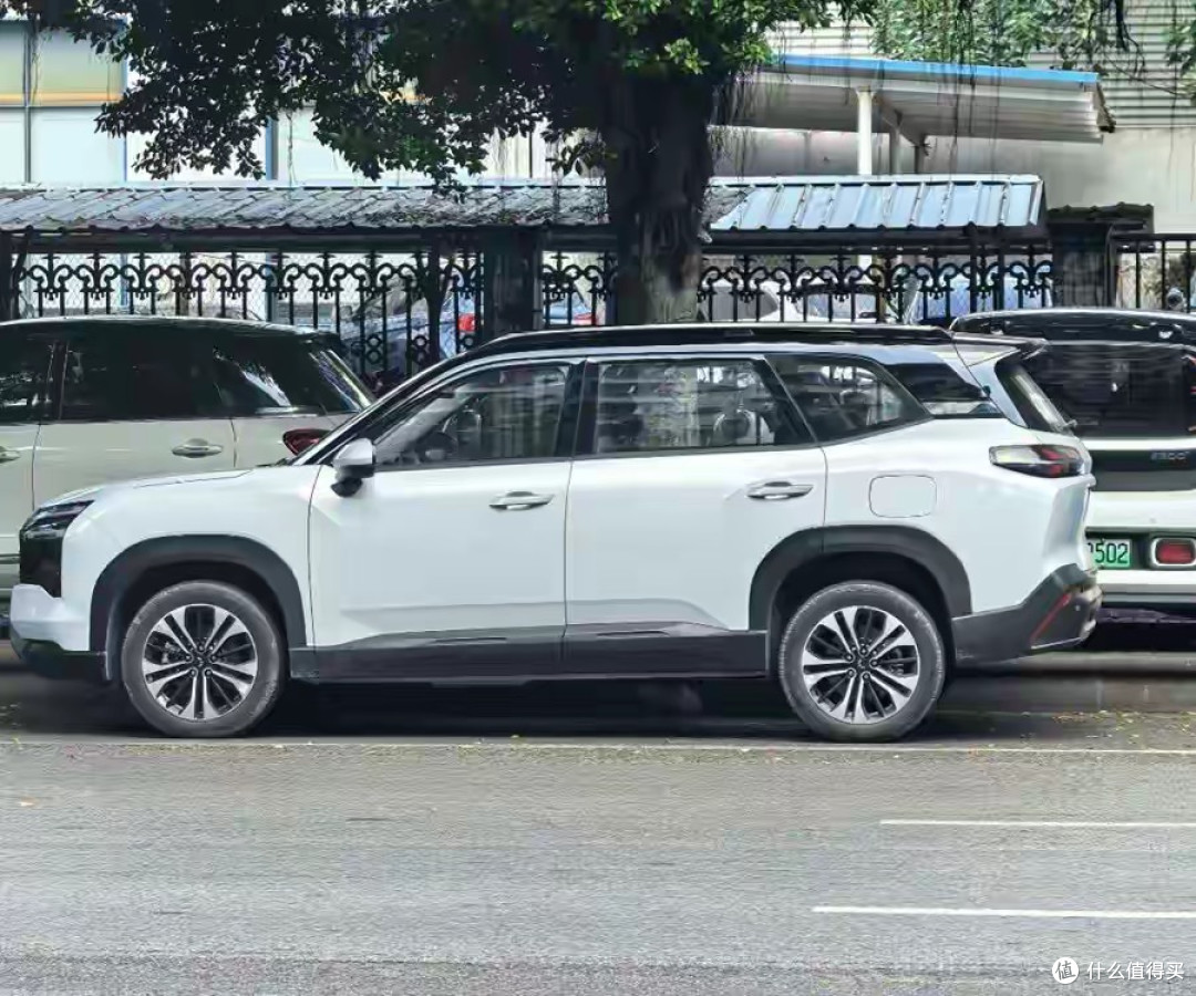 探索：主题背后的秘密