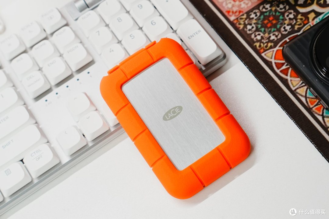 超强三防移动固态,雷孜Rugged SSD4开箱体验,4000MB/s很夸张
