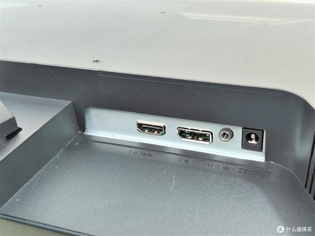 年度爆款电竞屏:联想斗战者战N24登场,原生200Hz、高亮不刺眼