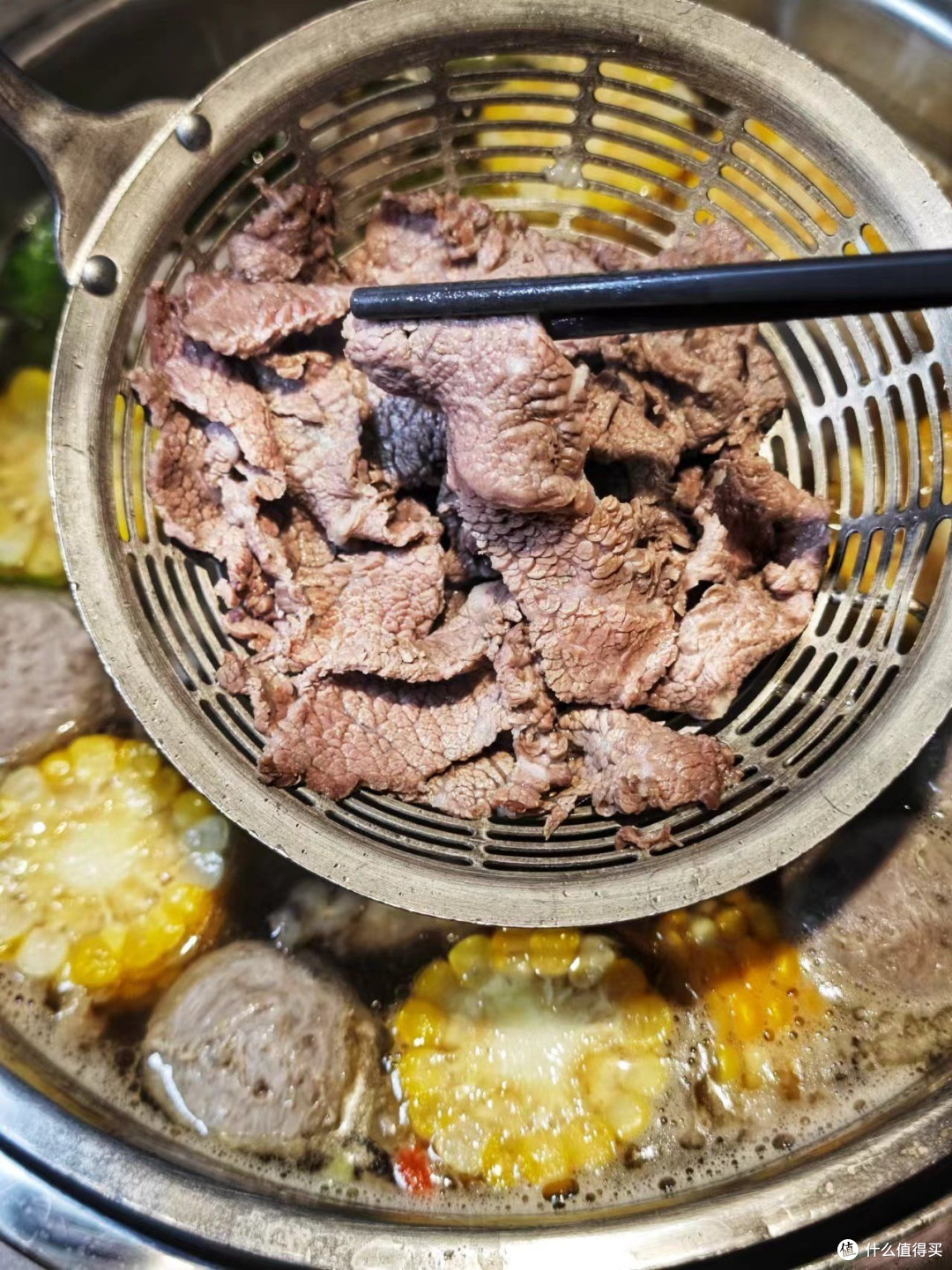 冬日暖身佳选，牛肉火锅开启温暖食光