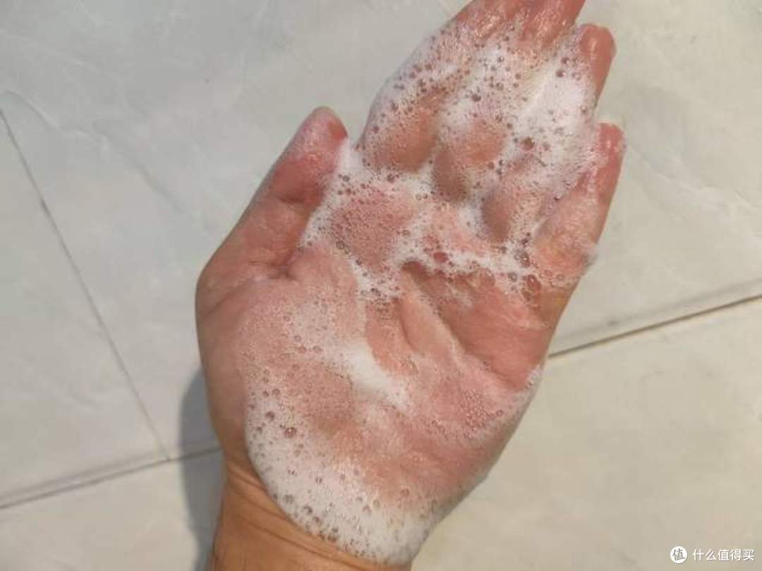 表面清洁无效!赫徕洗面奶测评:只做深层净澈肌底毒素+抗衰老