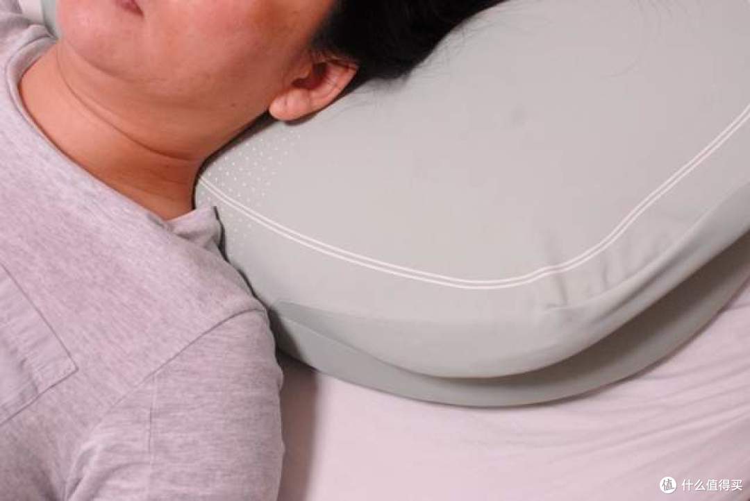 从「僵硬」中开机,添眠荷叶护颈枕,热敷又牵引,躺下就回血!