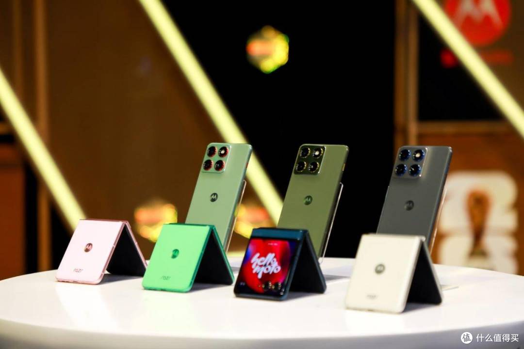 联想moto X70 Air你的移动看球好搭子!助力开启AI观赛新范式