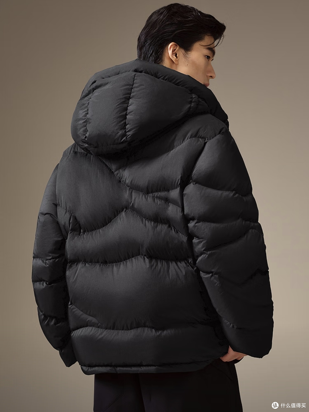 穿上太平鸟火山羽绒服,这才叫“暖到心坎里”的冬天!