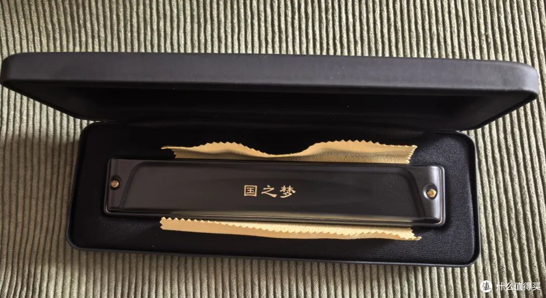 董虎艇文学作品:一份27年前的节目单