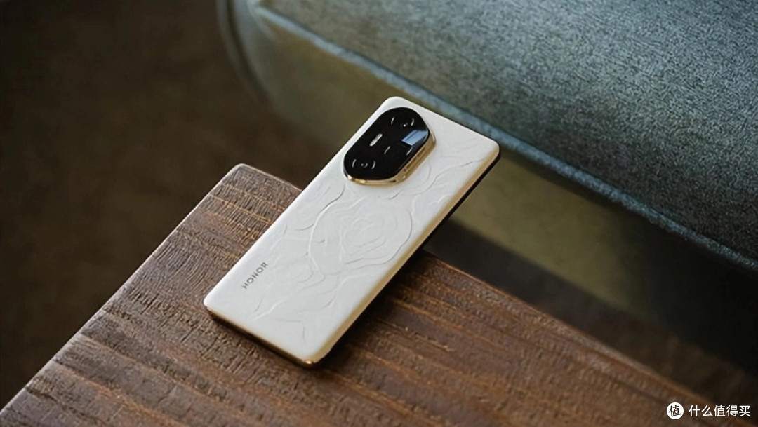 荣耀坚决清仓,从4699元跌至2962元,16GB+1TB+北斗卫星消息