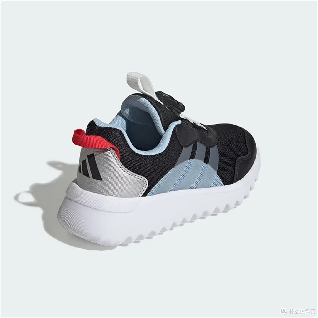adidas HP3600童鞋:安全护足与舒适透气