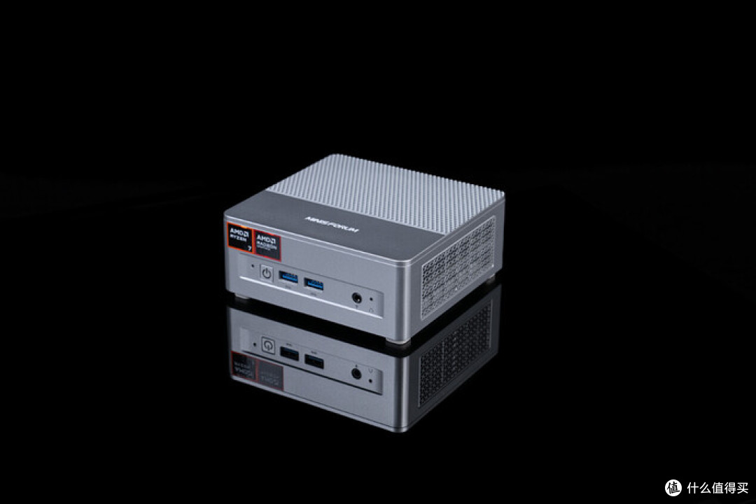 性能与便携兼备的全能迷你主机 ，MINISFORUM 铭凡 X1 Lite 评测