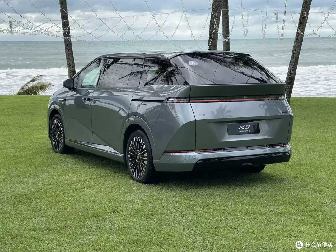 小鹏X9