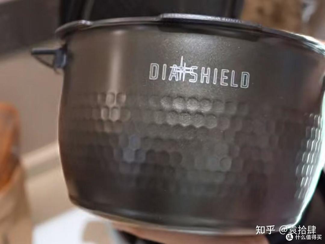 福库小白贝双十一电饭煲热卖榜榜首!三款高压款齐上榜