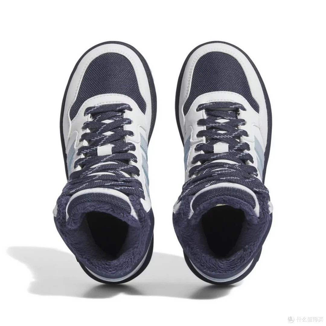 adidas Hoops Mid 3.0:孩子成长的伙伴