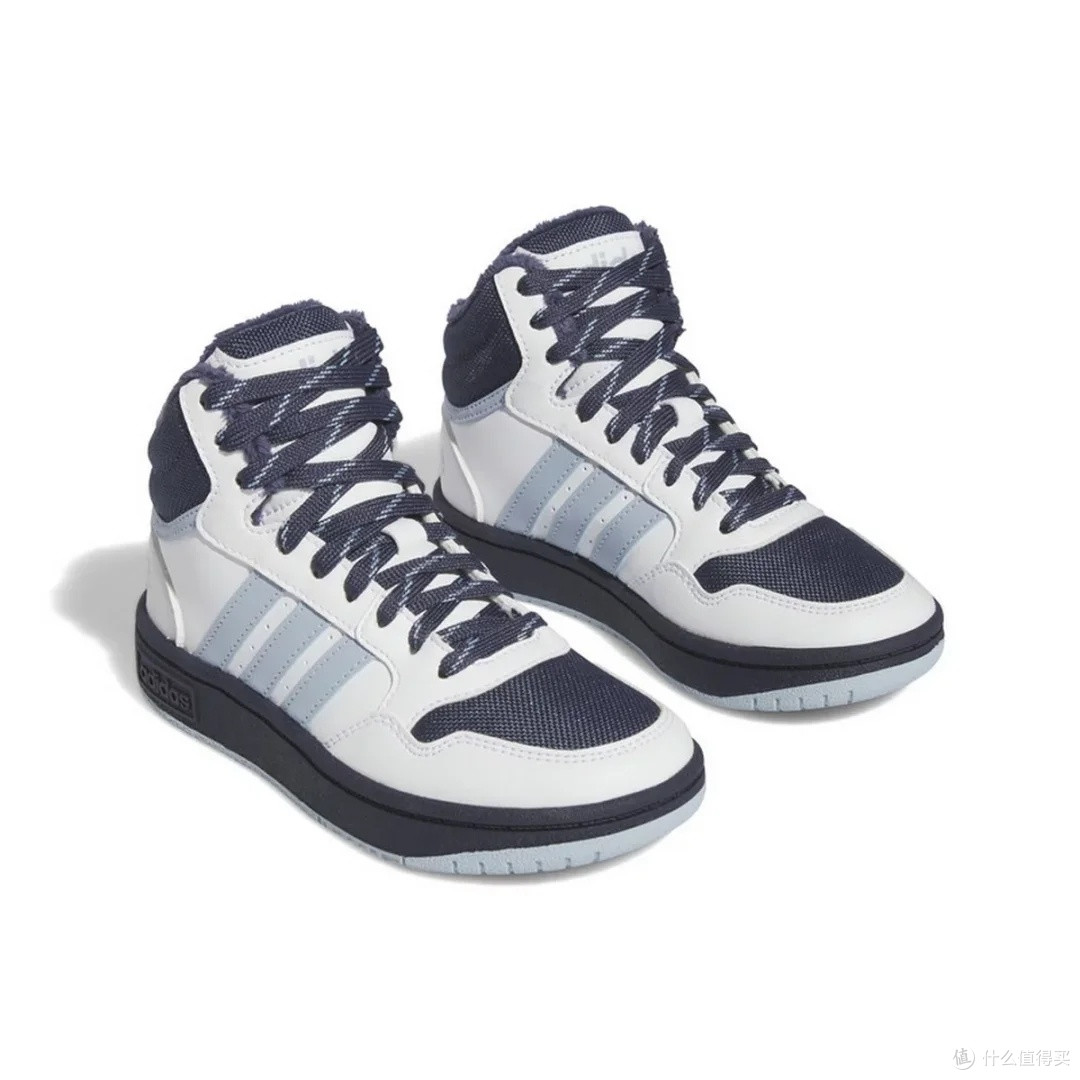 adidas Hoops Mid 3.0:孩子成长的伙伴