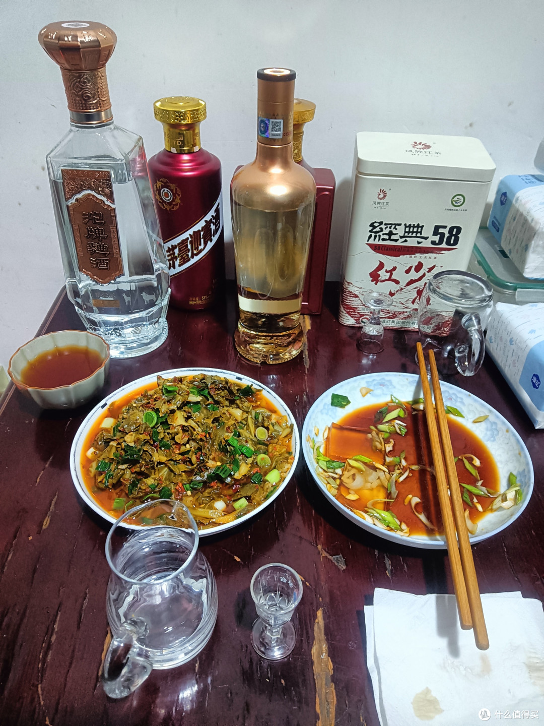 最近喝了20多瓶52度的洋河高线金，来聊聊这酒，