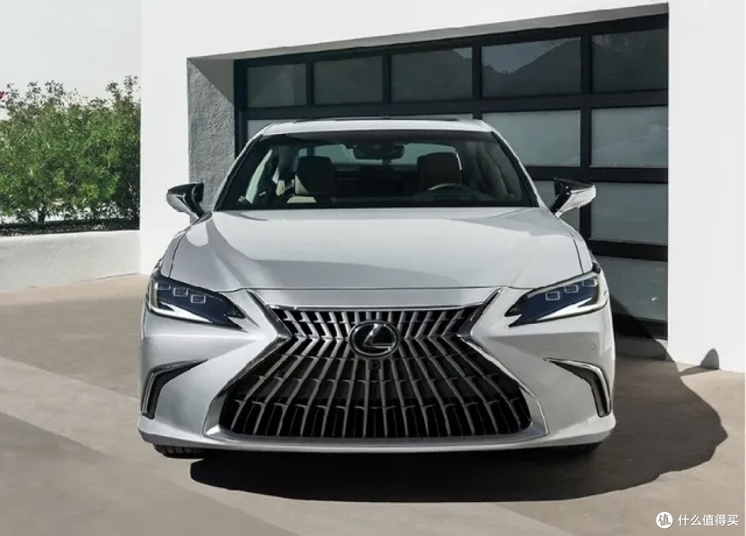 新款雷克萨斯ES350发布,售价约30.7万元,搭载3.5L V6发动机