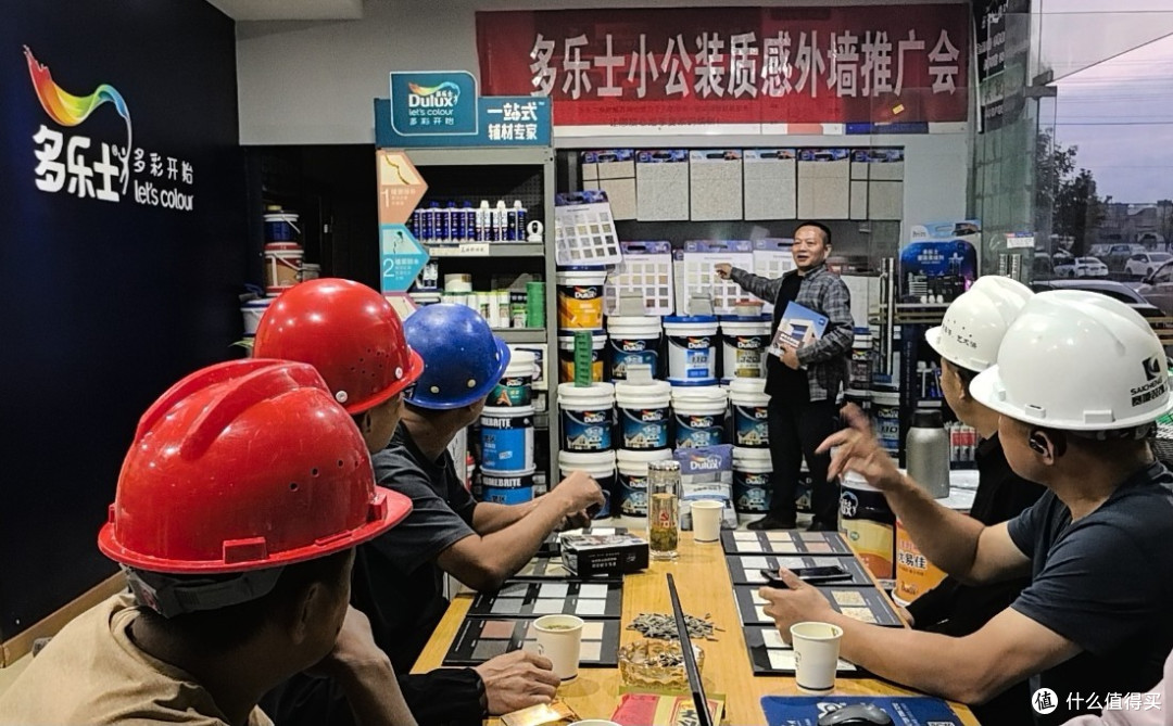 多乐士“朗境”之美，“老司”助力自建别墅的精彩表达