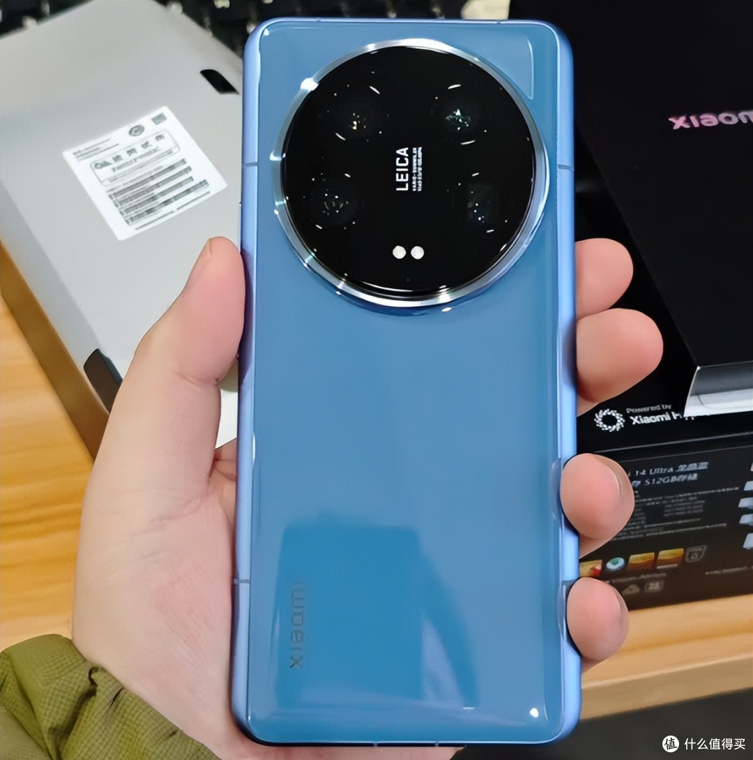 小米“跳水”清仓,16GB+1TB跌价3233元,双向卫星+徕卡1英寸大底