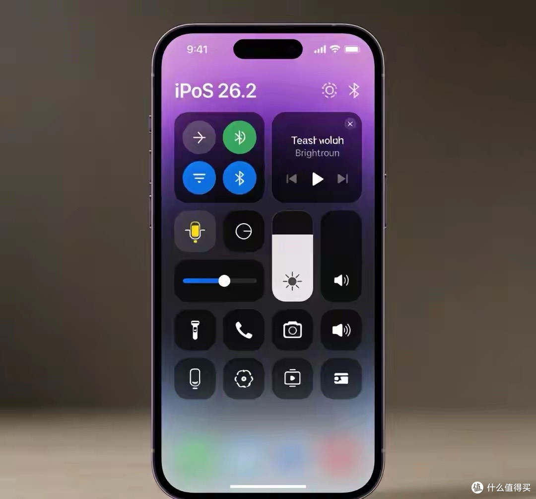 iOS 26.2强推引众怒:老iPhone渡劫式升级?