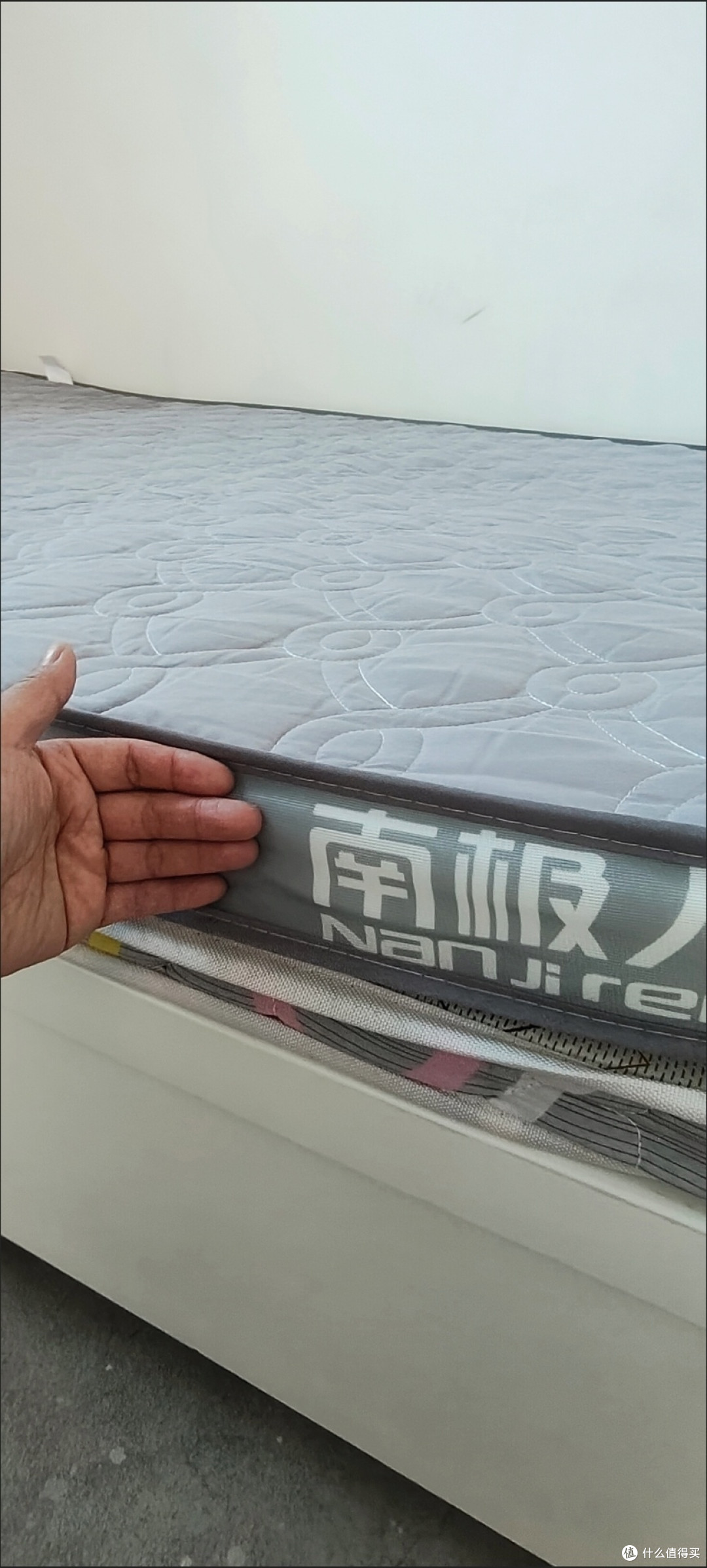 睡眠幸福感飙升!南极人2025新款床垫,护脊舒适双在线