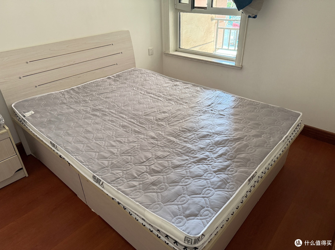 睡眠幸福感飙升!南极人2025新款床垫,护脊舒适双在线