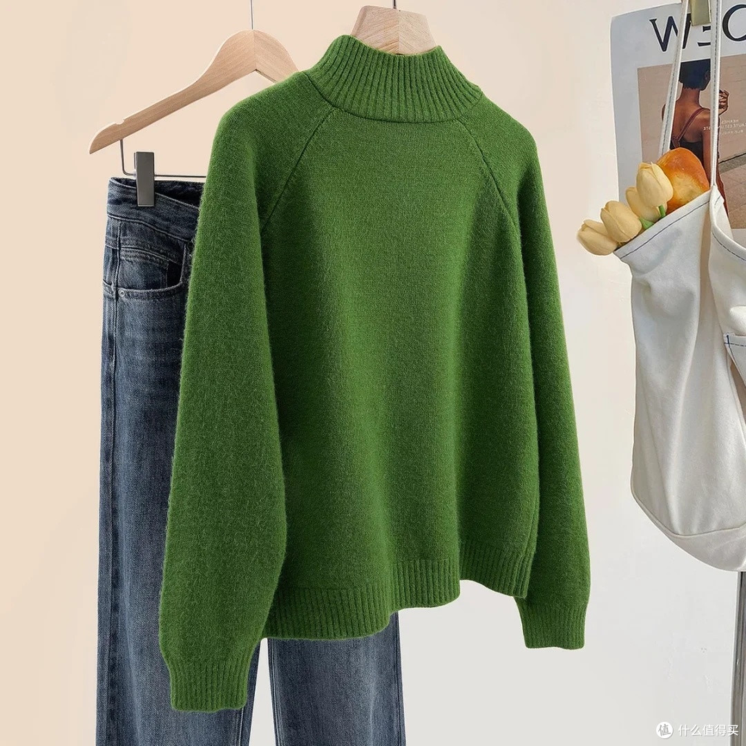 丝柏舍纯色毛衣:温暖舒适的选择