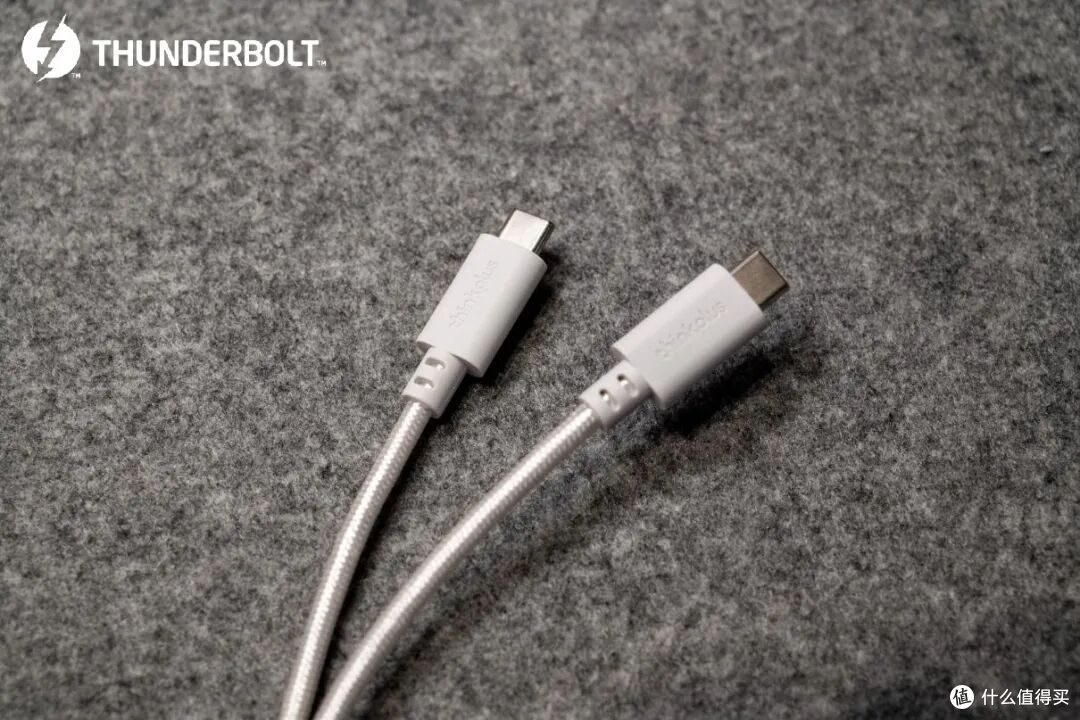 对比横评:价格差不多,数据线是选原厂还是雷电4?
