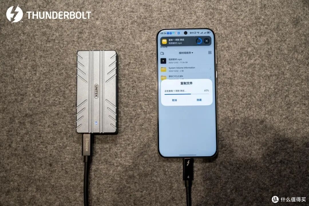 对比横评:价格差不多,数据线是选原厂还是雷电4?