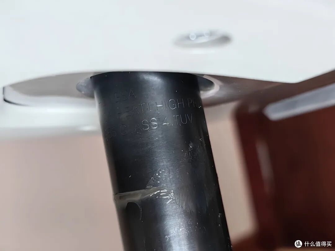 都是工学椅,把500块的换成3000块后,才明白最大的差距不是价格