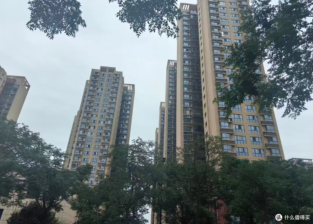 安置房再便宜也别买!不好住、难转手、不升值,谁买谁后悔!