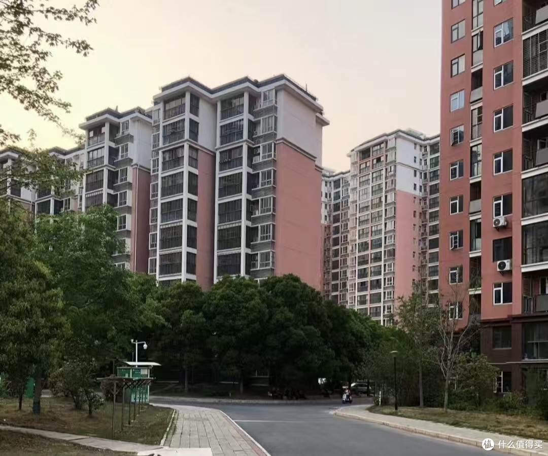 安置房再便宜也别买!不好住、难转手、不升值,谁买谁后悔!