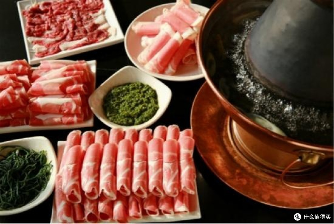 冬季老北京涮羊肉:鲜嫩香滑四字标准