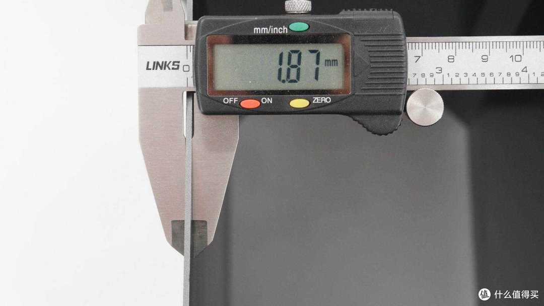 应对突发情况，还能照明充电，迈瑟伦多功能应急启动电源拆解