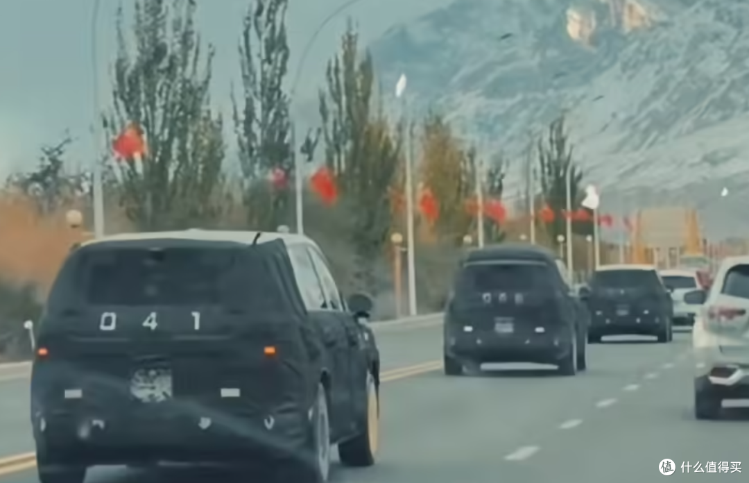挑战鸿蒙智行基本盘！小米三款汽车蓄势待发，6座SUV+行政轿车！