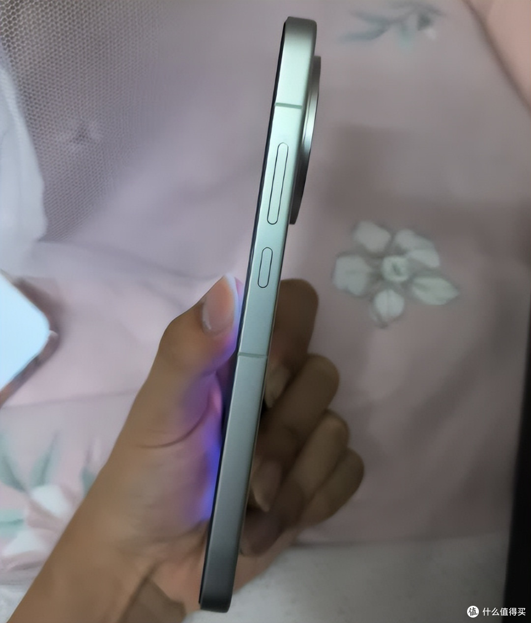 预算有限？真我让你花2000多元，享受5000+的旗舰体验！