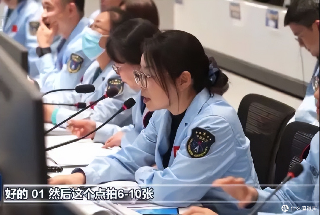 神二十一航天员出舱不但给神二十舷窗做防护,还给空间站做了防护