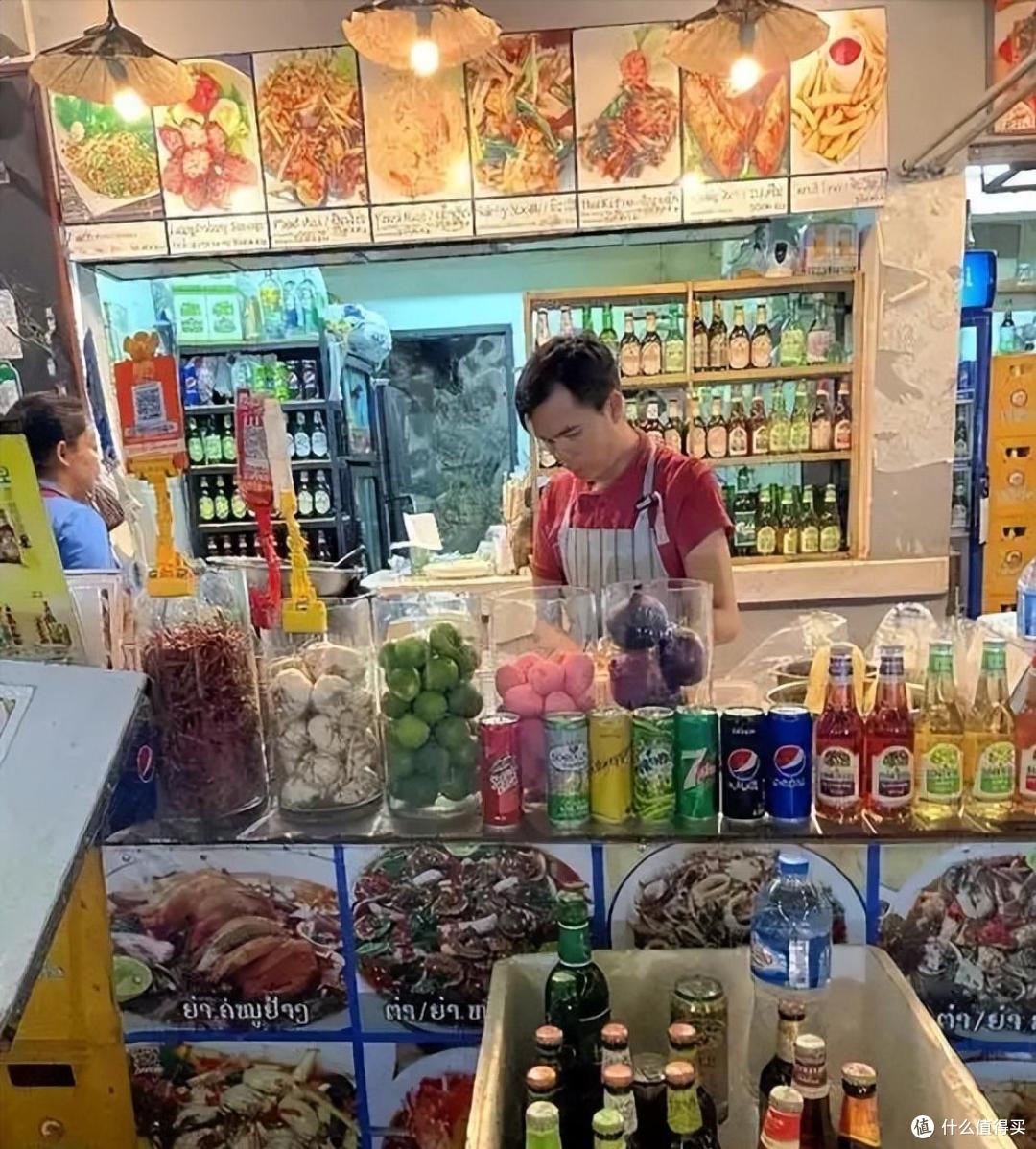 它是亚洲最穷的国家之一，落后中国30年，女性却惊人的“开放”