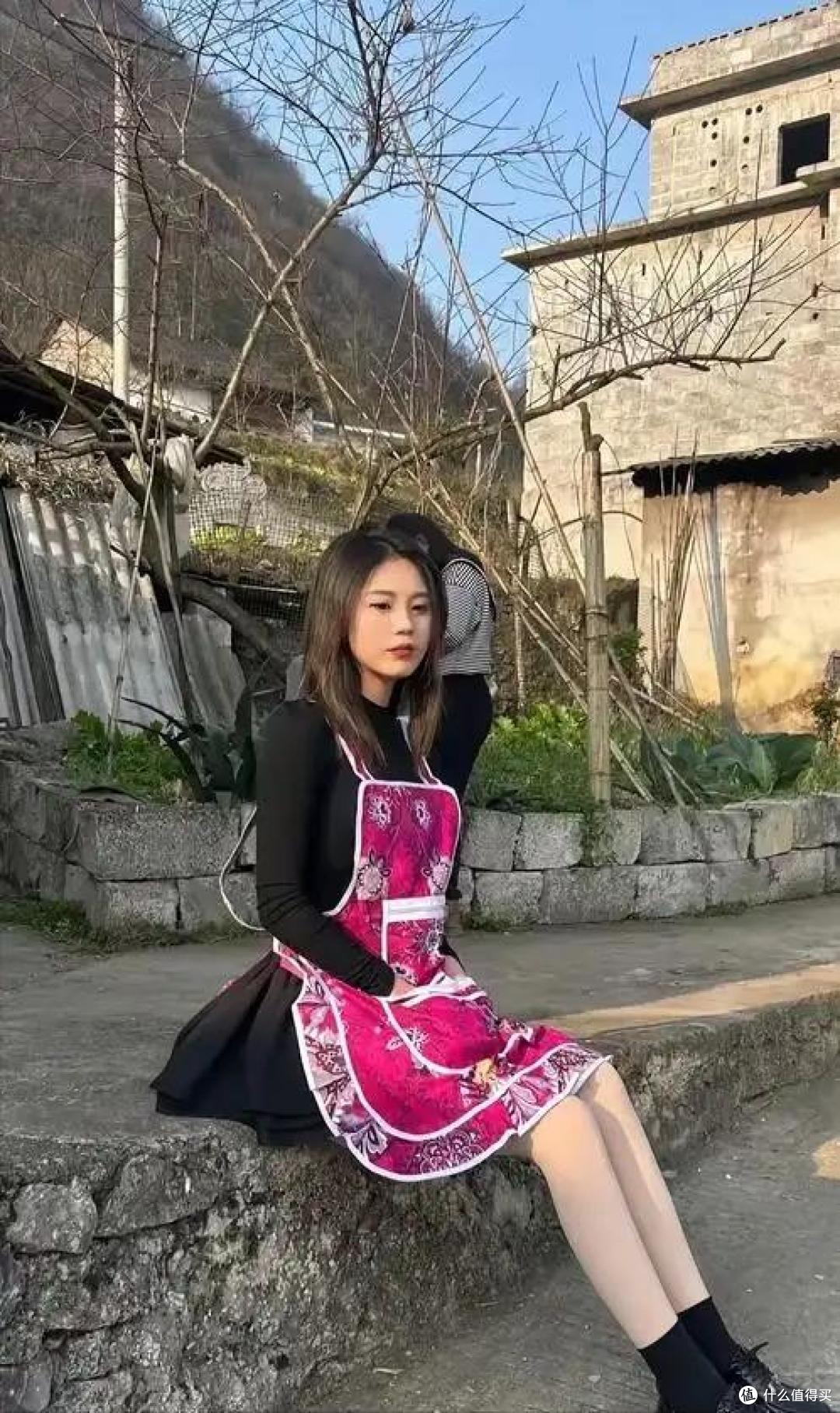 它是亚洲最穷的国家之一，落后中国30年，女性却惊人的“开放”