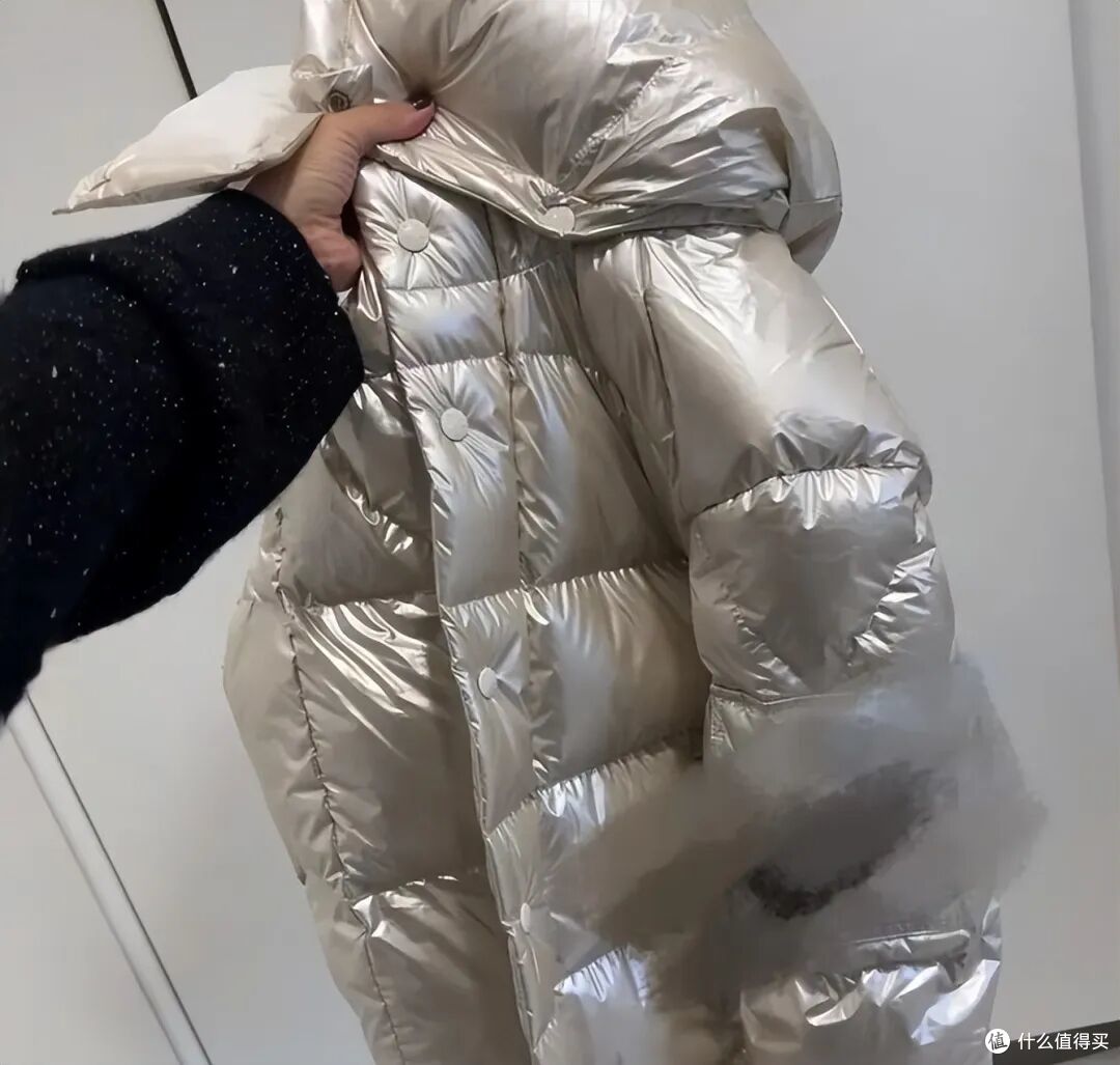 “莆田羽绒服” 专割伪中产,40%充绒量+羽丝填充,纯属智商税!