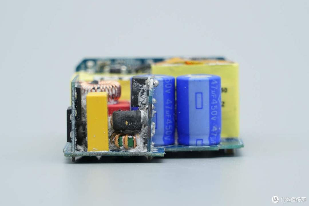 140W PD3.1+小米120W澎湃秒充,华硕a豆三口氮化镓快充充电器拆解