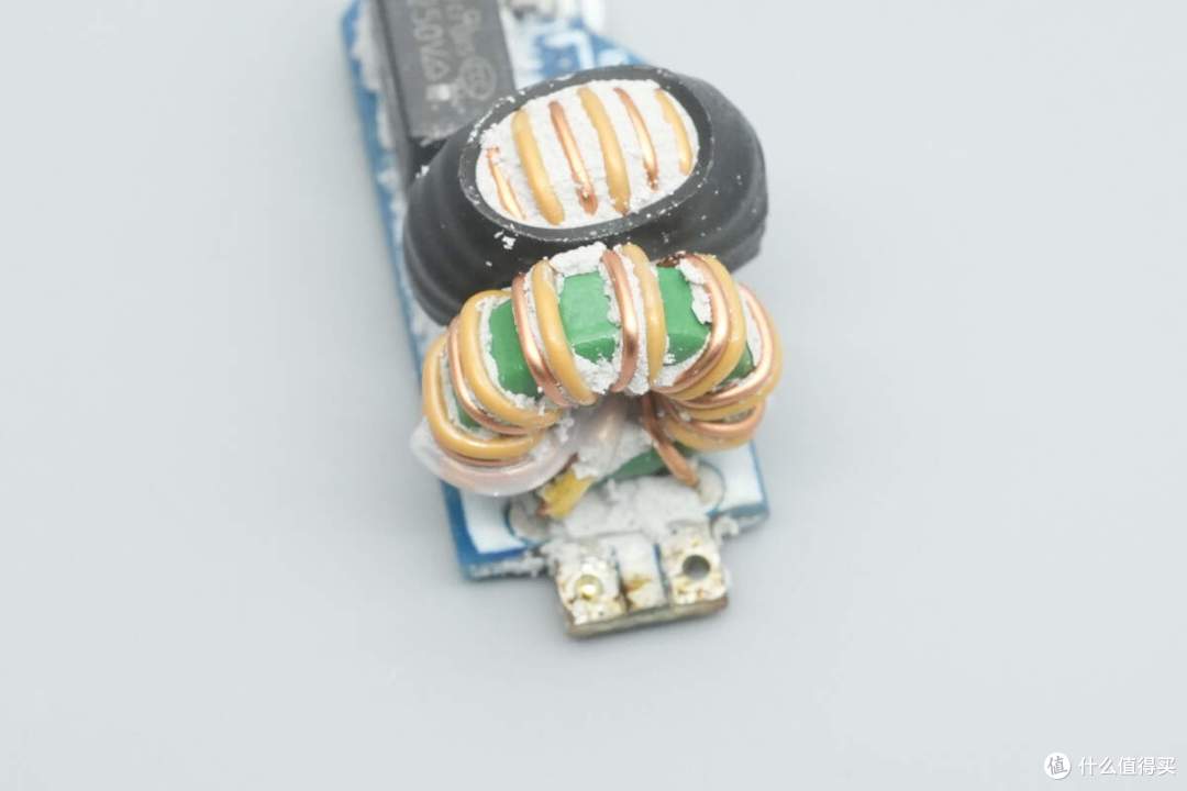 140W PD3.1+小米120W澎湃秒充,华硕a豆三口氮化镓快充充电器拆解