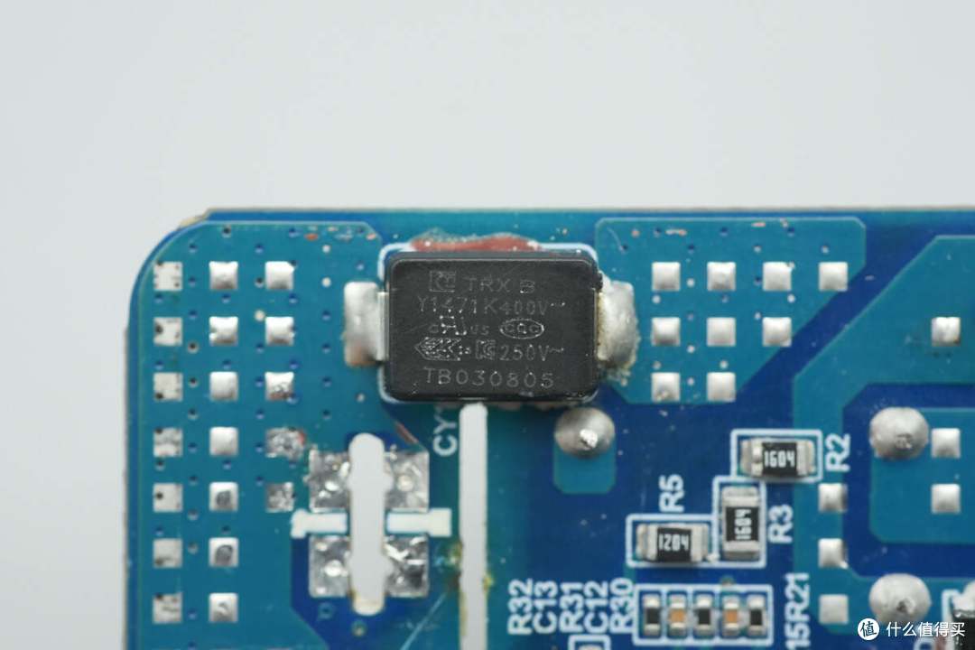 140W PD3.1+小米120W澎湃秒充,华硕a豆三口氮化镓快充充电器拆解