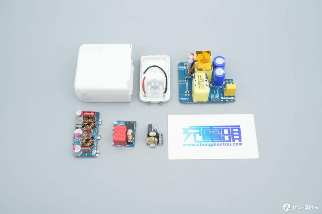 140W PD3.1+小米120W澎湃秒充,华硕a豆三口氮化镓快充充电器拆解