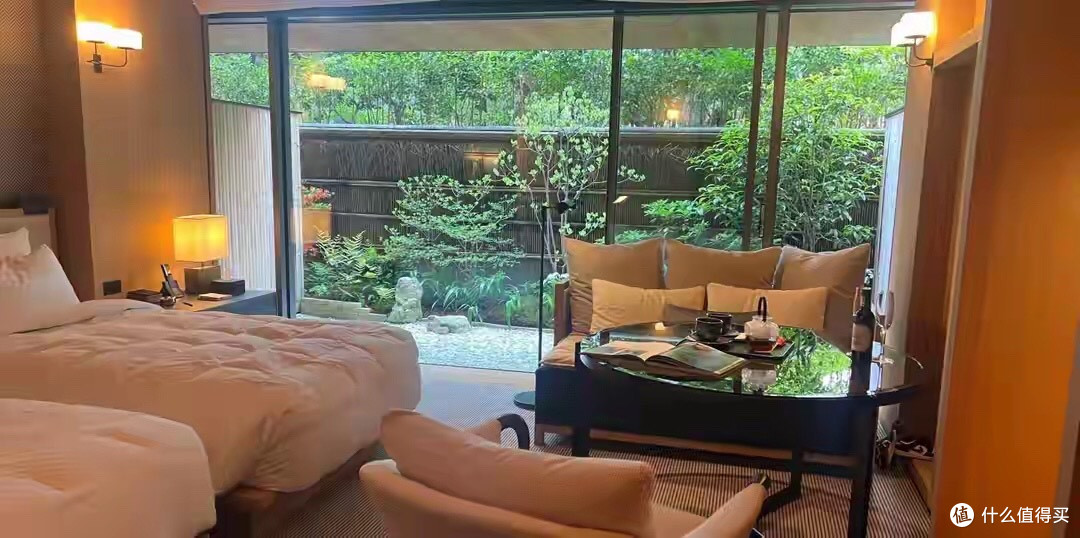劫匪让蓝战非“撸网贷”意欲何为?网友调侃: 刷爆他的卡不是更快
