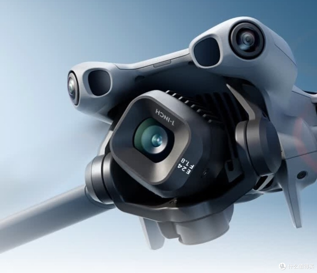 大疆DJI Mini 5 Pro:滑雪天地间的空中摄影师,专业级拍摄新体验