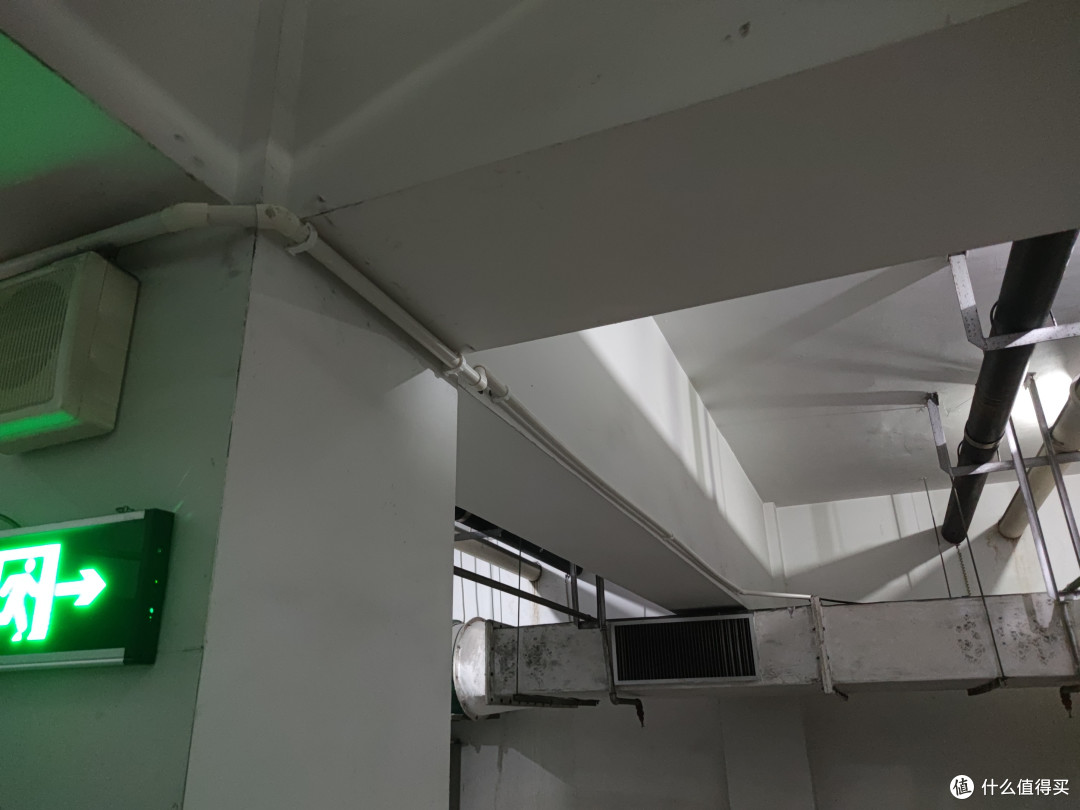 拐弯上通风箱