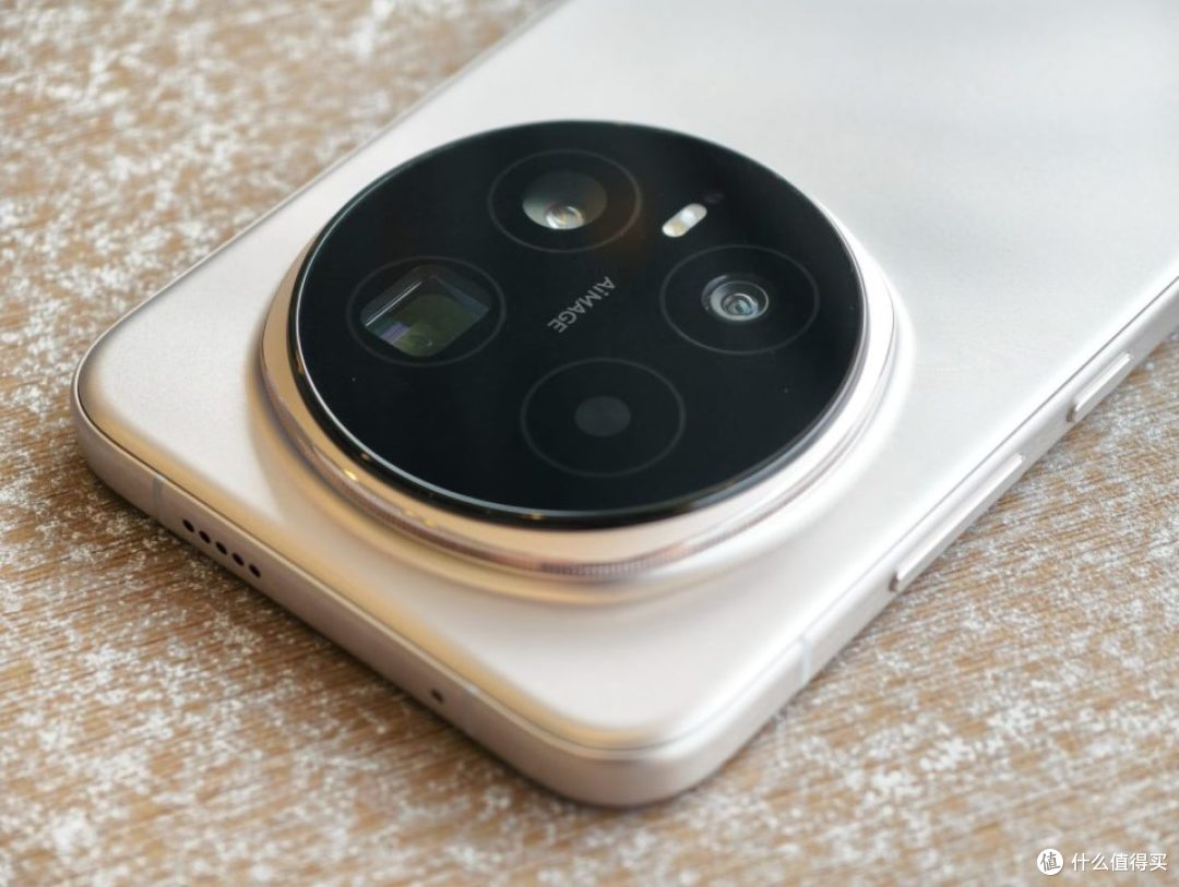 荣耀豁出去了,16GB+1TB+7200mAh,顶级旗舰双12降至“新低价”