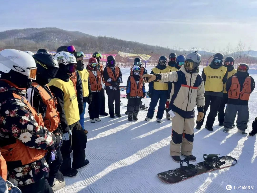 吉林吉雪滑雪场测评官日常:雪质服务双在线,新手友好度拉满